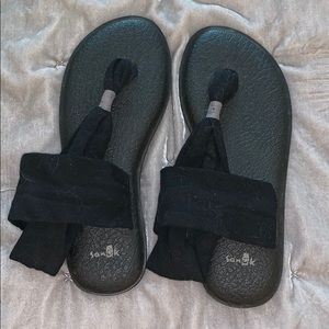 Sanuk yoga Sandals
